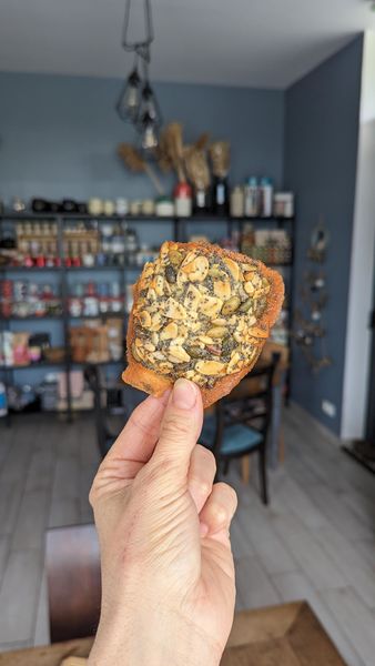 La Théière et le Biscuit