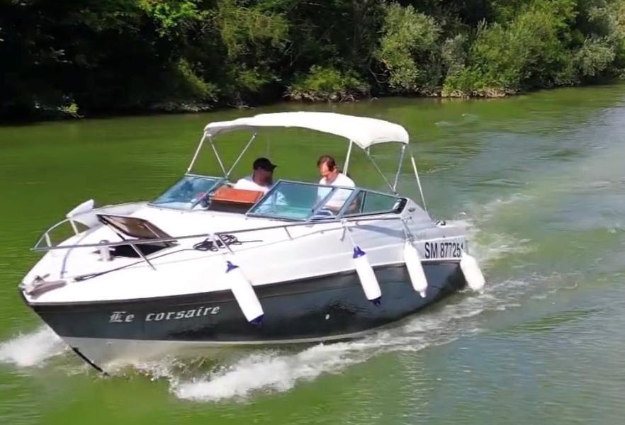 Balade fluviale sur la Marne - A bord du bateau Le Corsaire