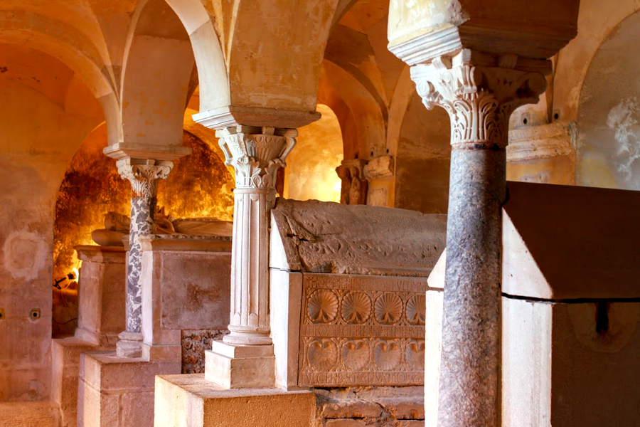 Visite guidée des cryptes de Jouarre