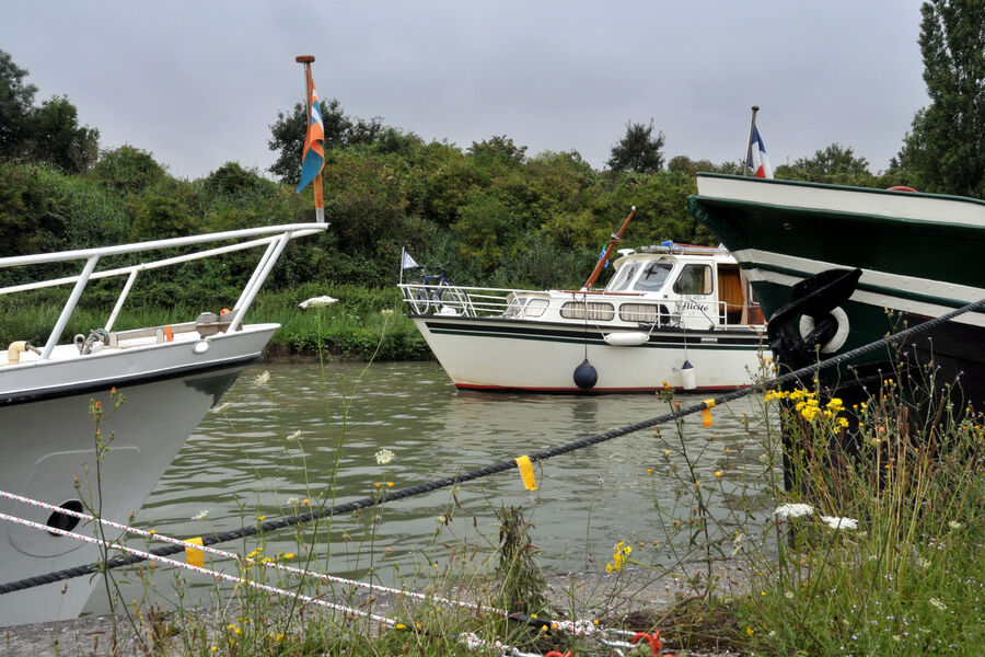 Halte nautique le port aux pierres